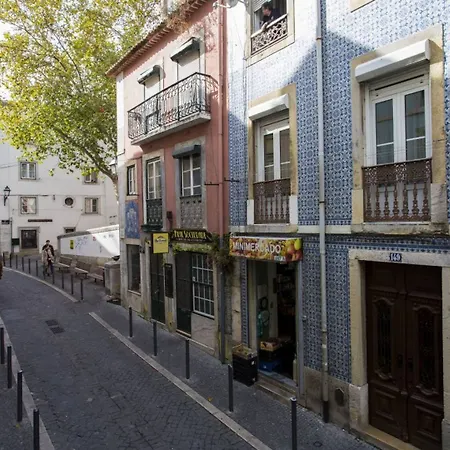 Alfama For Two Studio By Altido